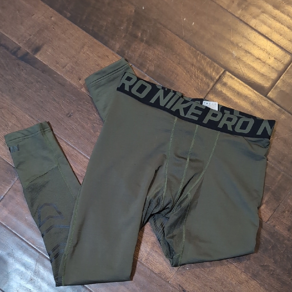 Nike Pro Dark Green Leggings